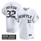 White / Kade Anderson / S
